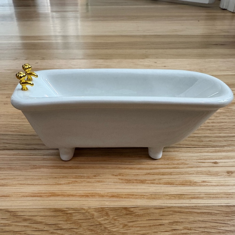 Dollhouse ceramic bathtub 1:12